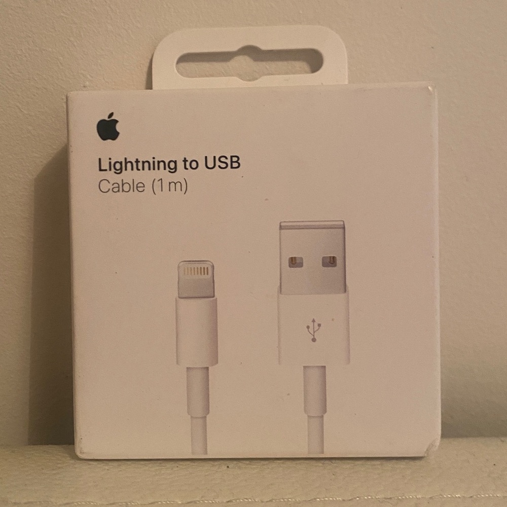 *NEW Unopened* Apple Lightning to USB Connector in White